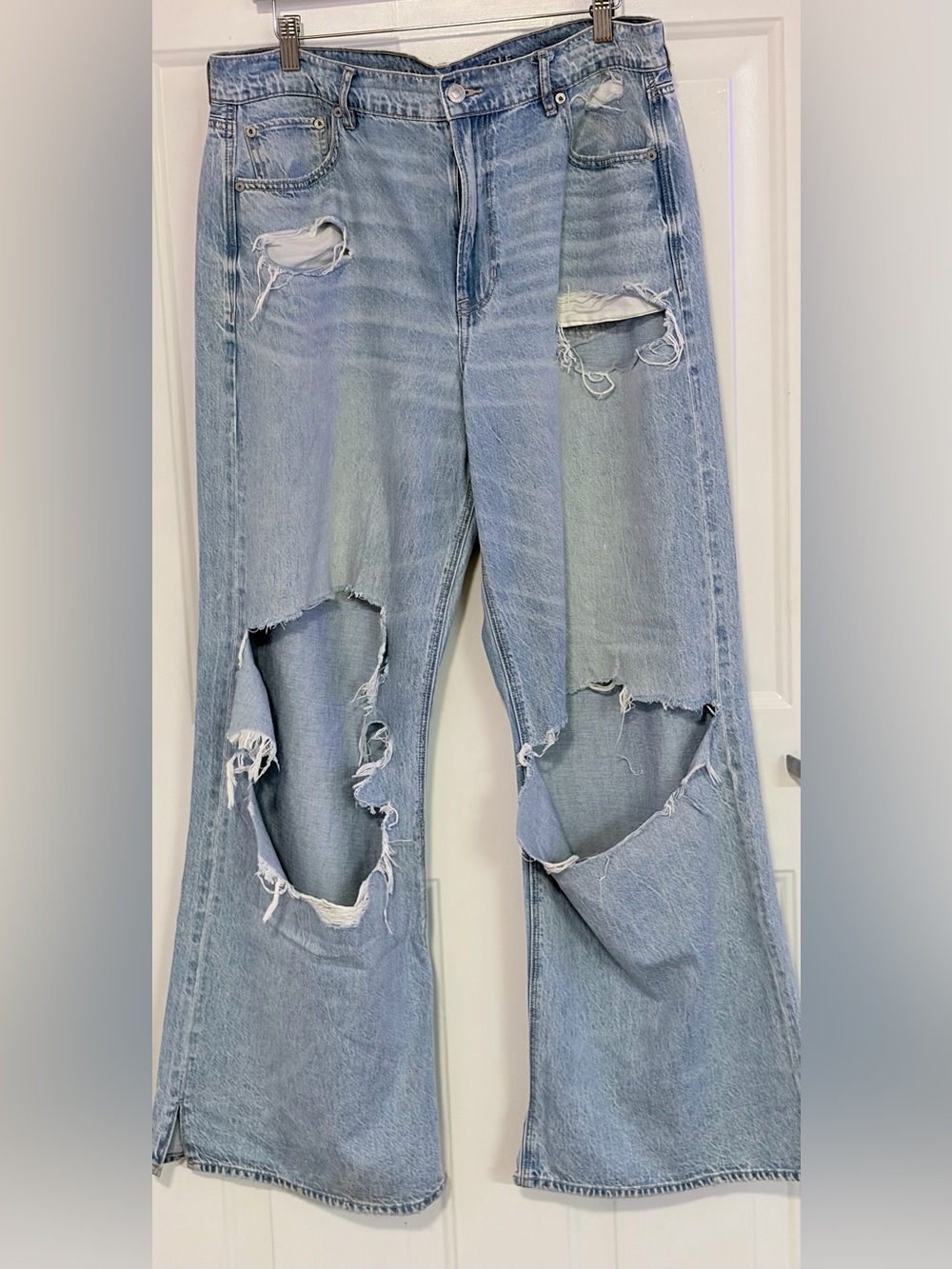 American Eagle Distressed Wide Leg Jeans in tall.